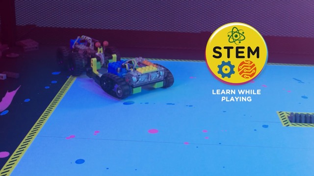 Amazon.com: Circuit Cubes Robots Rumble Kit – 2 Player Remote